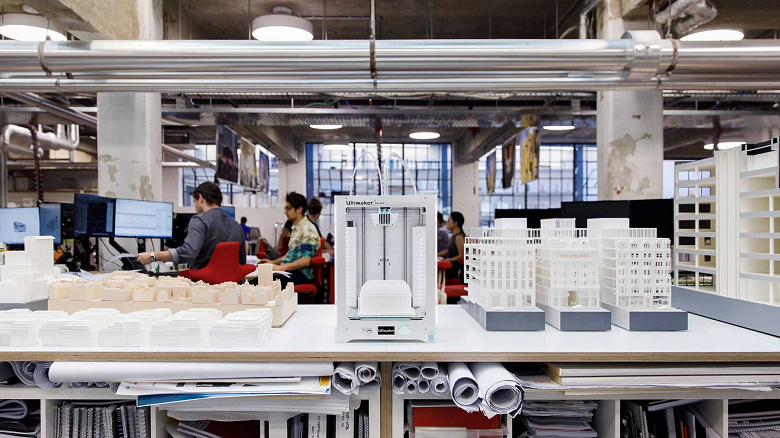 По прогнозу IDC, в этом году расходы на 3D-печать достигнут 13,8 млрд долларов